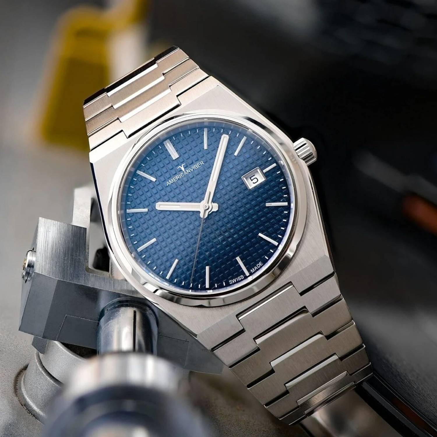 Americanviber DRMPE0011 Adjustable Free Size Analog Watch for Men
