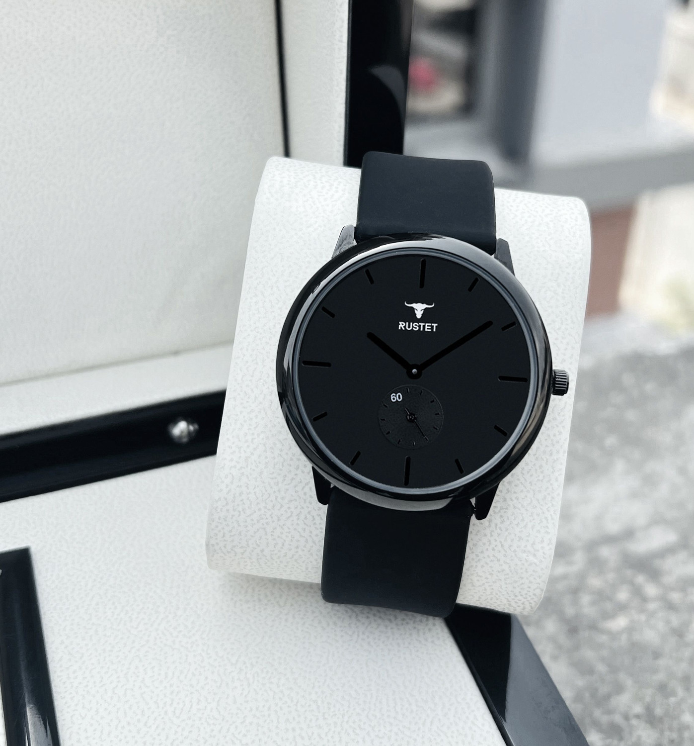 Image of RUSTET CHR-01 Silicone Strap Analog Watch - For Men