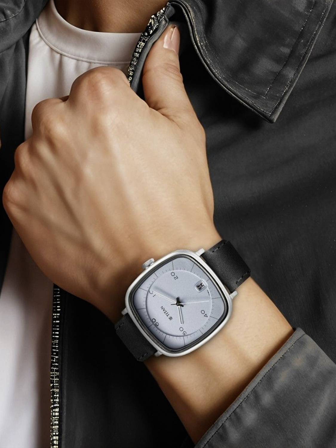 Titan Neo Curve Blue Dial Grey Leather Watch - Image 5