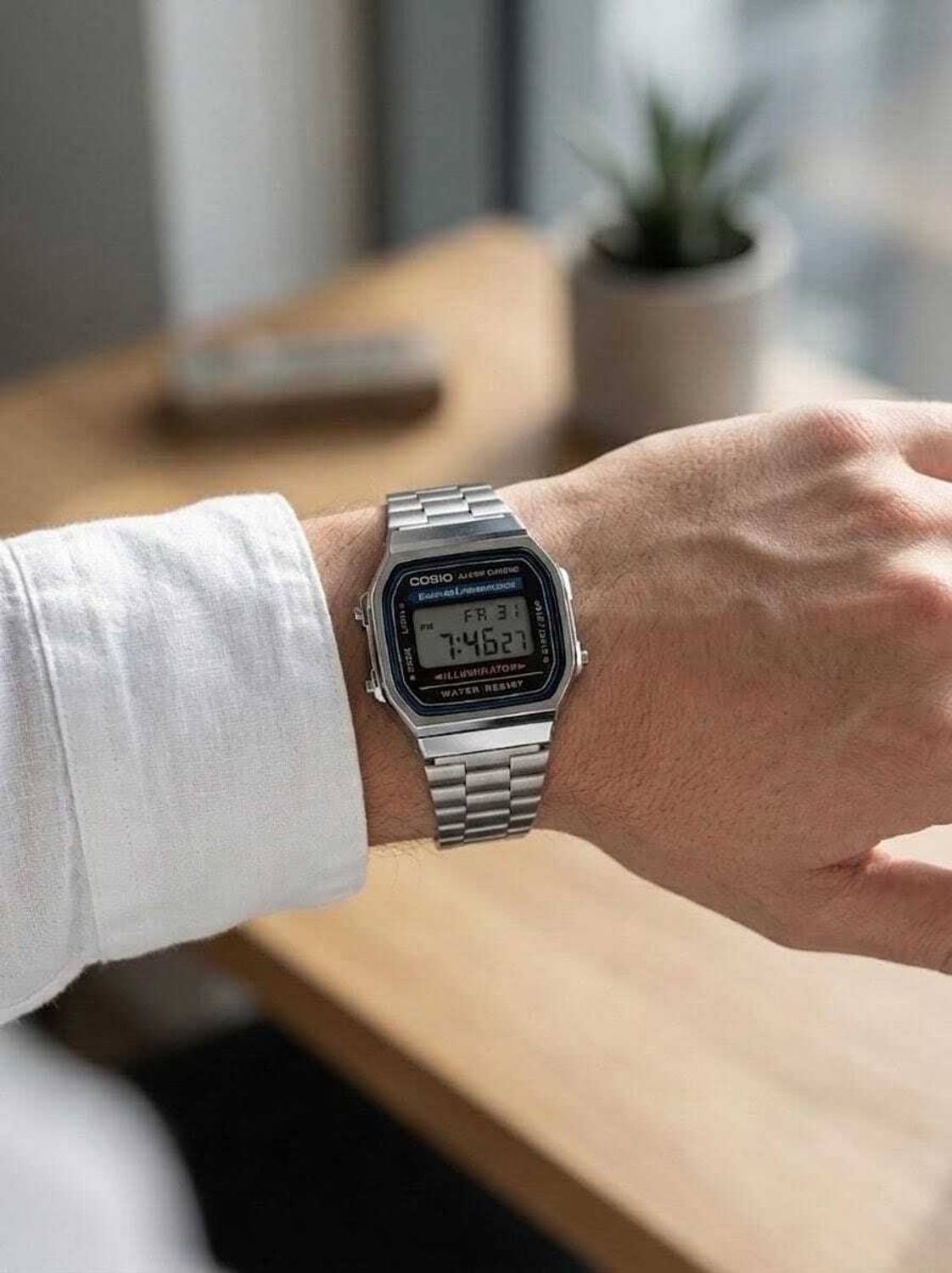 jenric Vintage Digital Watch - Unisex - Image 4
