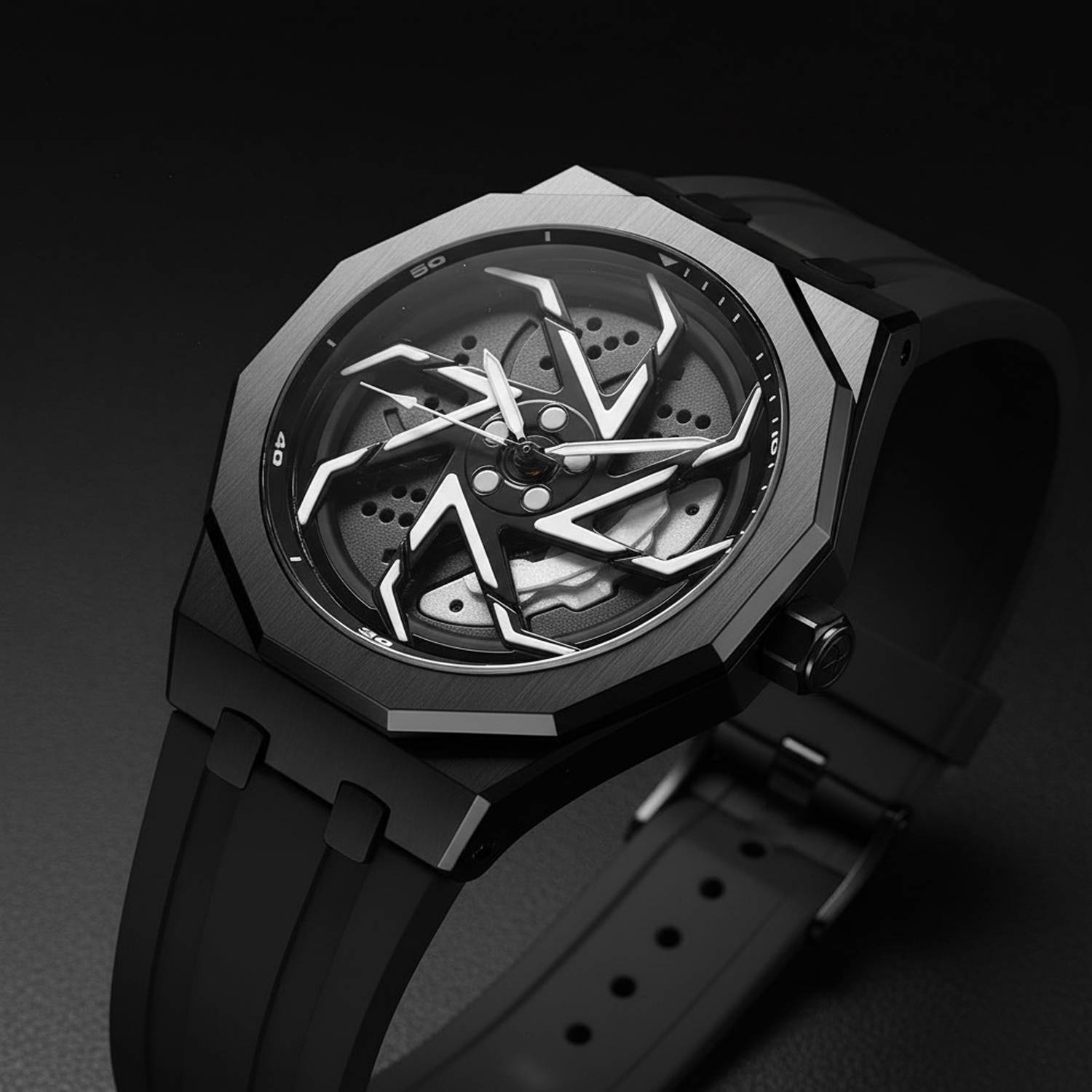 IIK Men's Car Wheel Watch with Spinning Rim - Image 1