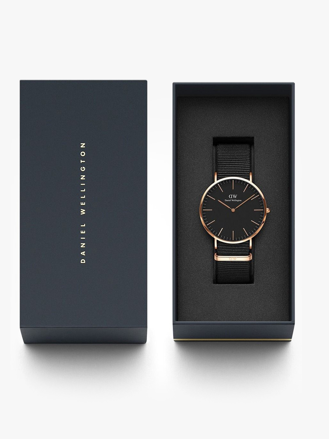 Image of DANIEL WELLINGTON Classic Cornwall 40mm Black Dial Analog Watch - For Men