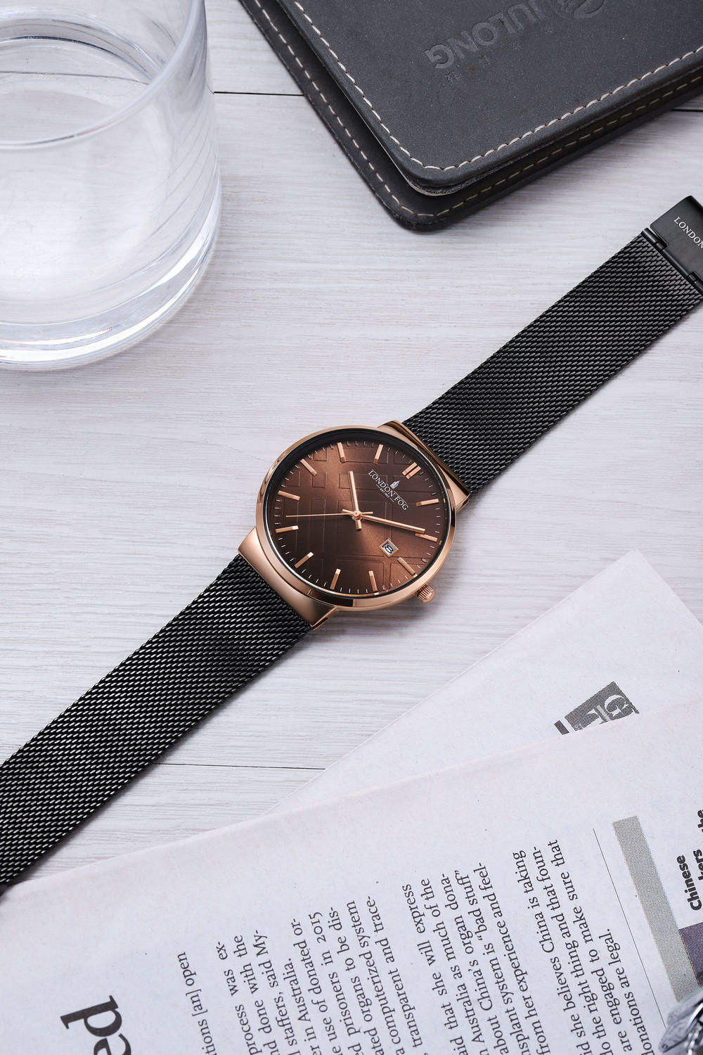 Image of London Fog Brown Textured Dial and Black Mesh Strap, Round Metal Case, Date Display Surrey Collection Brown Textured Dial Black Mesh Strap Round Metal Case Date Analog Watch - For Men