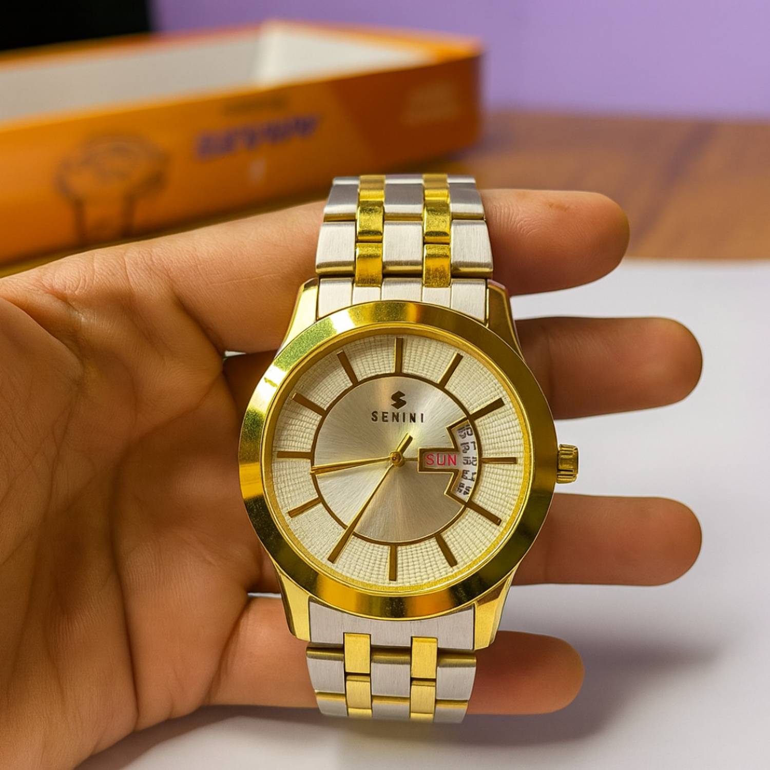 Scrazzer RH-GoldenEra Royal Heritage-DT Analog Watch - For Men
