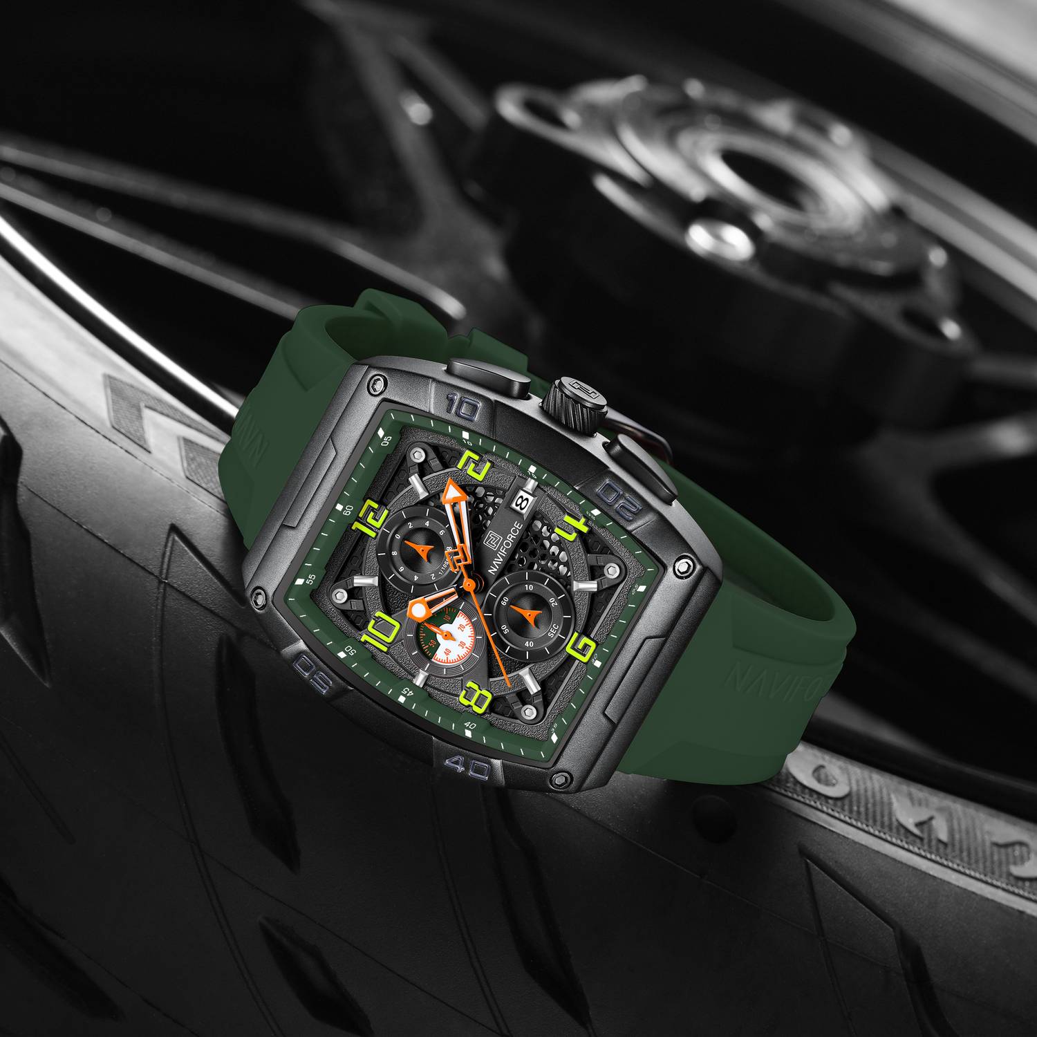 Naviforce NF8052 Green Luminous Watch - Image 3
