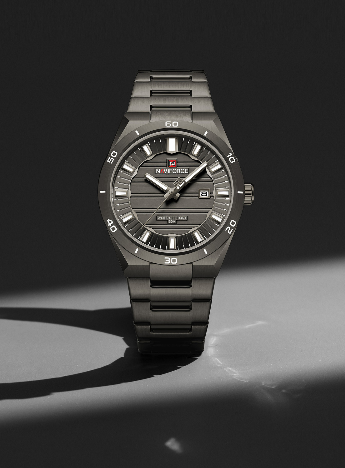 Image of NAVIFORCE NF9268 Black Steel Strap And Black Date Display Dial Analog Watch - For Men
