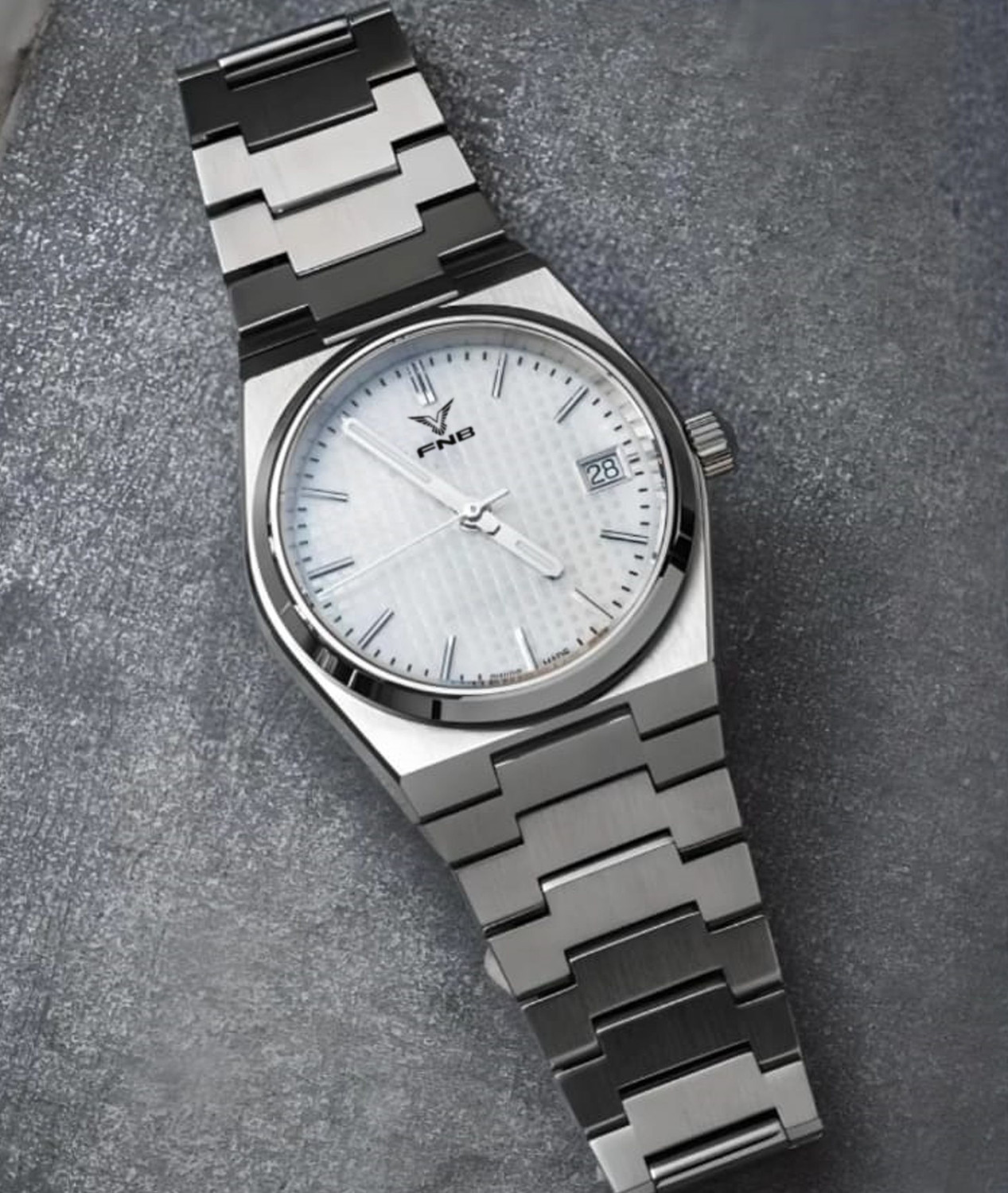Image of house of common FN-2531 Signature Silm Series Comfortable Slim Chain Analog Quartz Analog Watch - For Men