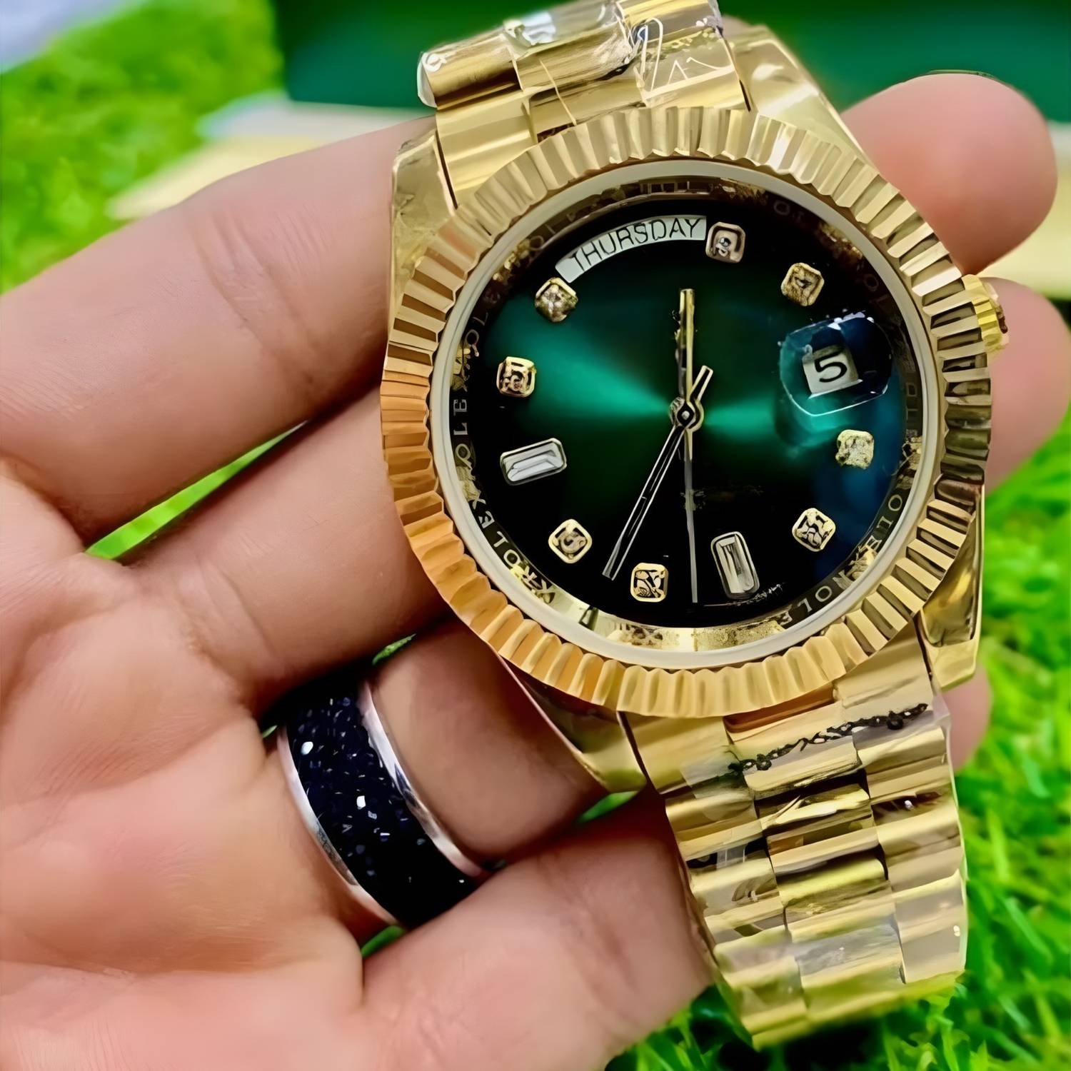 FOREST Luxury Gold Stainless Steel Analog Watch for Men - Image 2