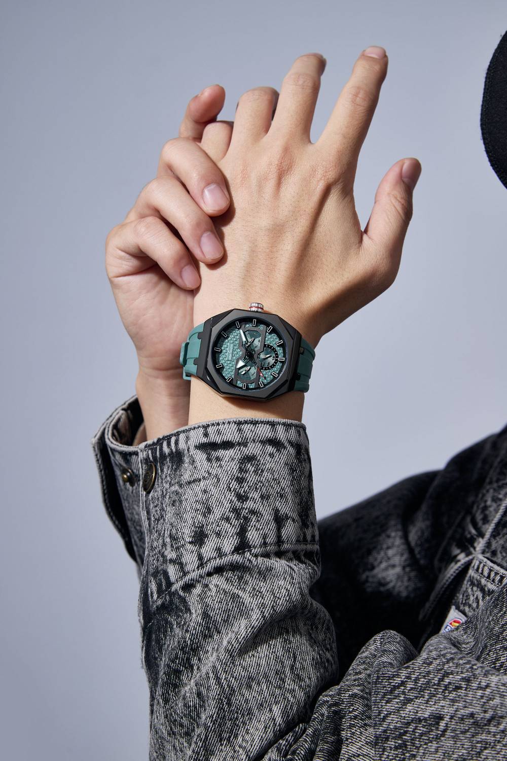 Daniel Hechter Men's Analog Watch - Image 2