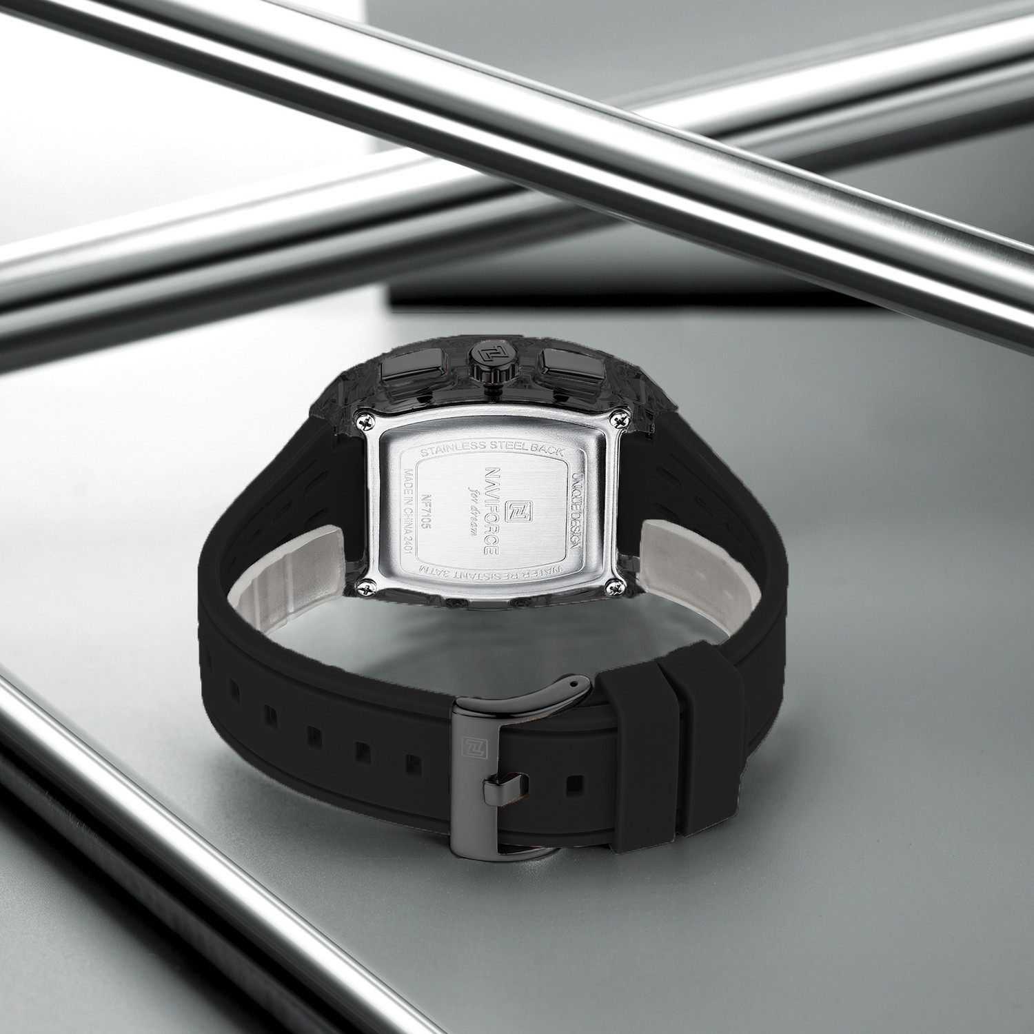 Image of NAVIFORCE NF7105 Distinctive tonneau-shaped case With black silicone strap Analog Watch - For Men