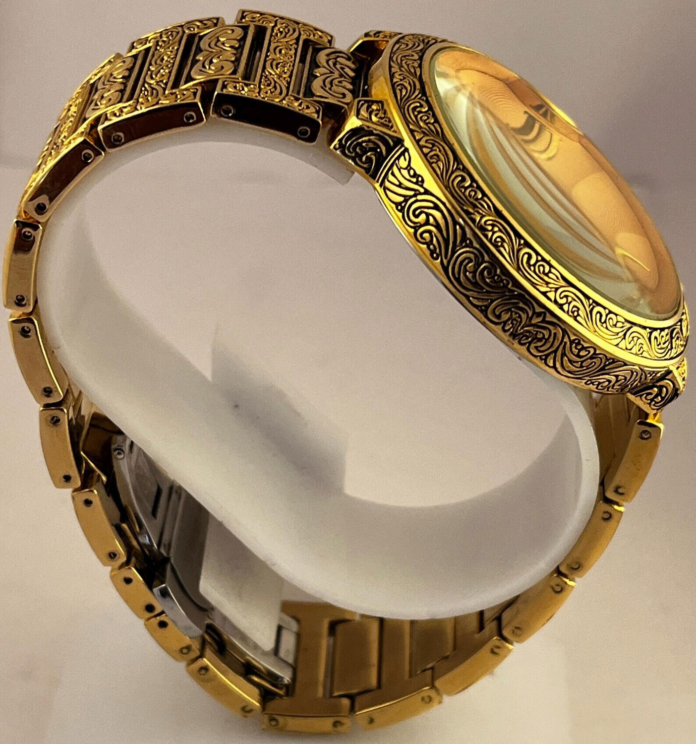 Image of FOREST Golden Dial With Goden Starps Luxury Men Watch Golden Dial With Goden Starps Luxury Analog Watch - For Men