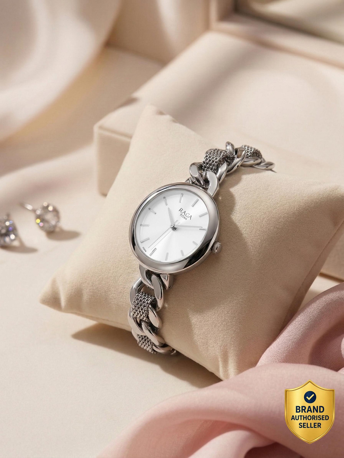 Image of Titan Titan Raga Showstopper Silver Dial Silver MetalStrap Analog Watch - For Women