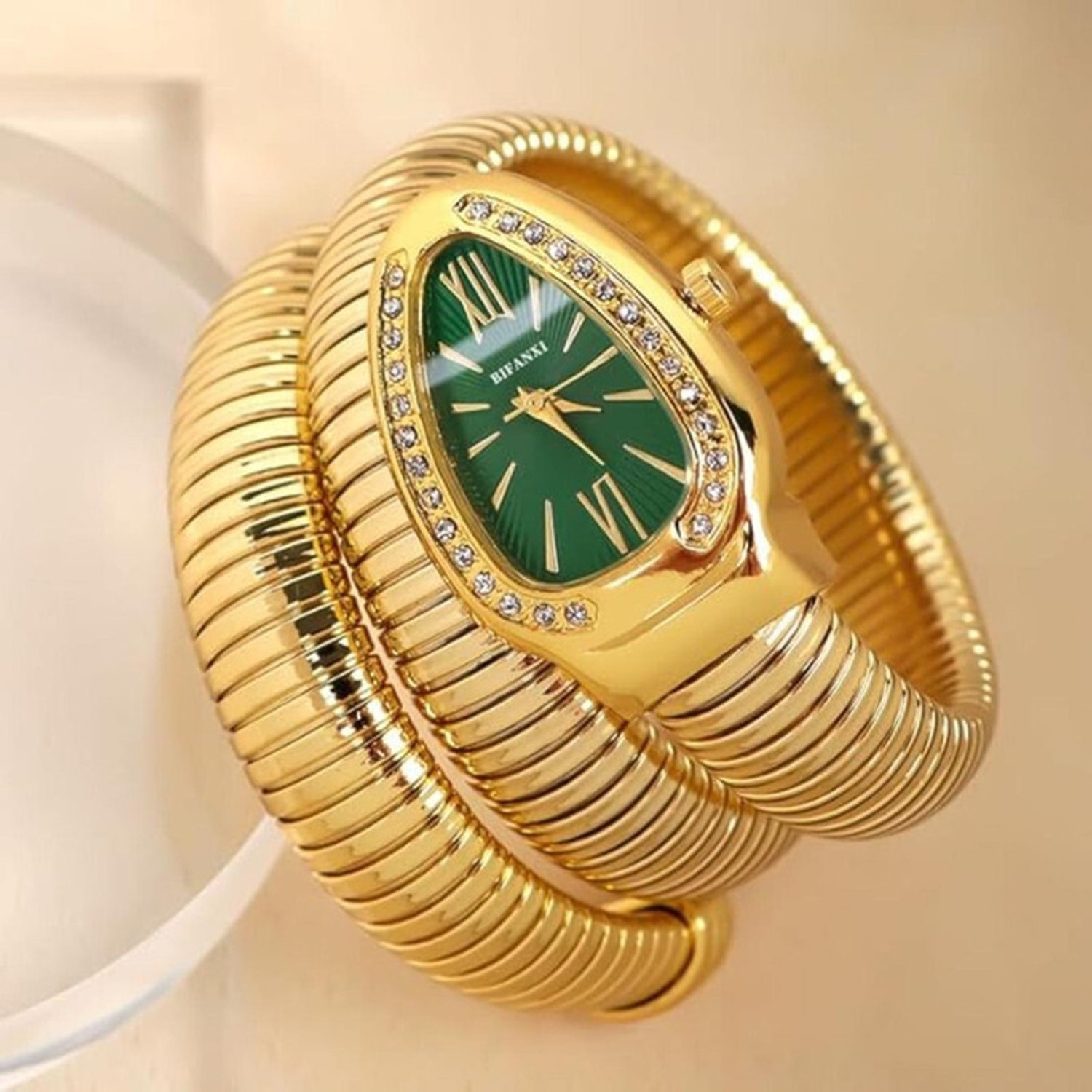 Image of HONMIN Ladies Snake Bracelet Watch Analog Watch - For Women