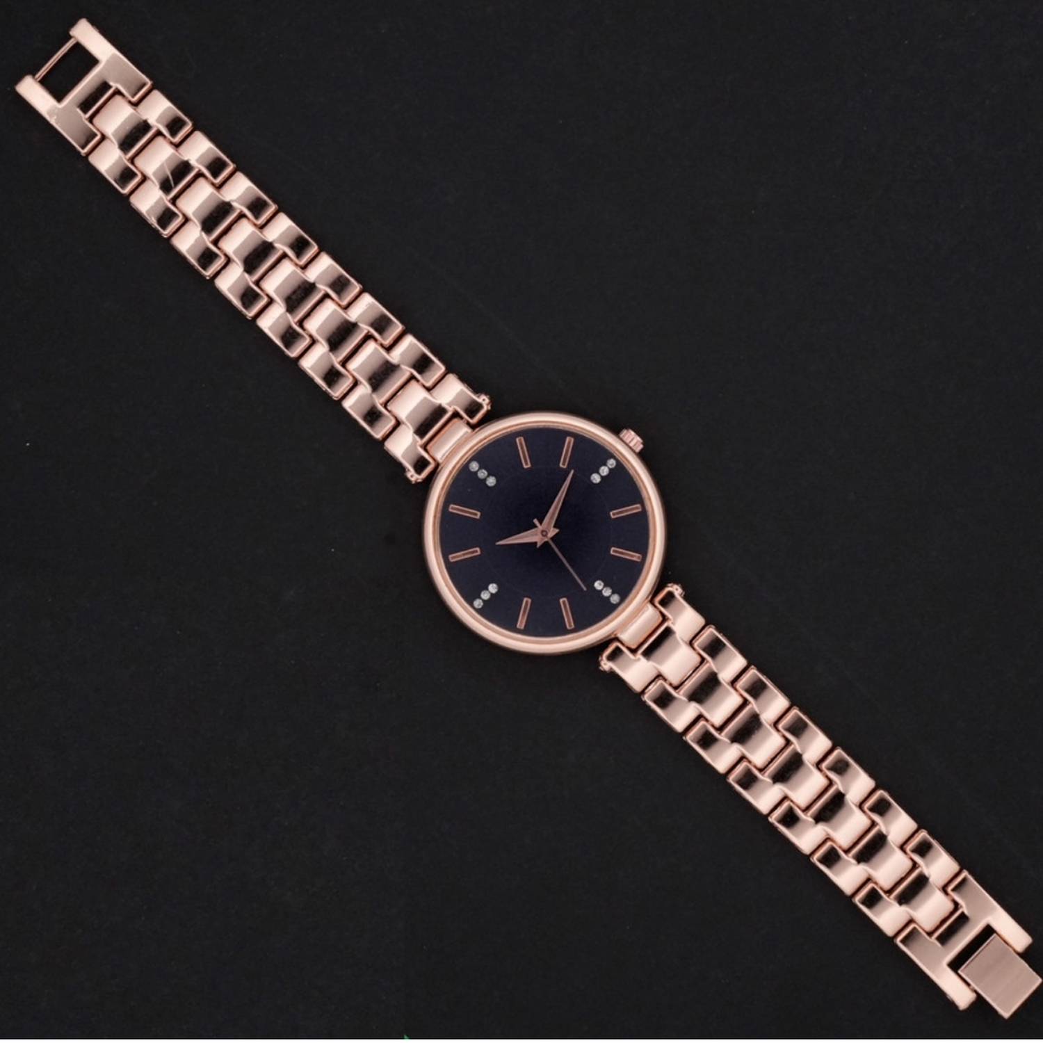 Rose Gold Watch Set of 2 with Heart Bracelet Pack of 2 - Image 4
