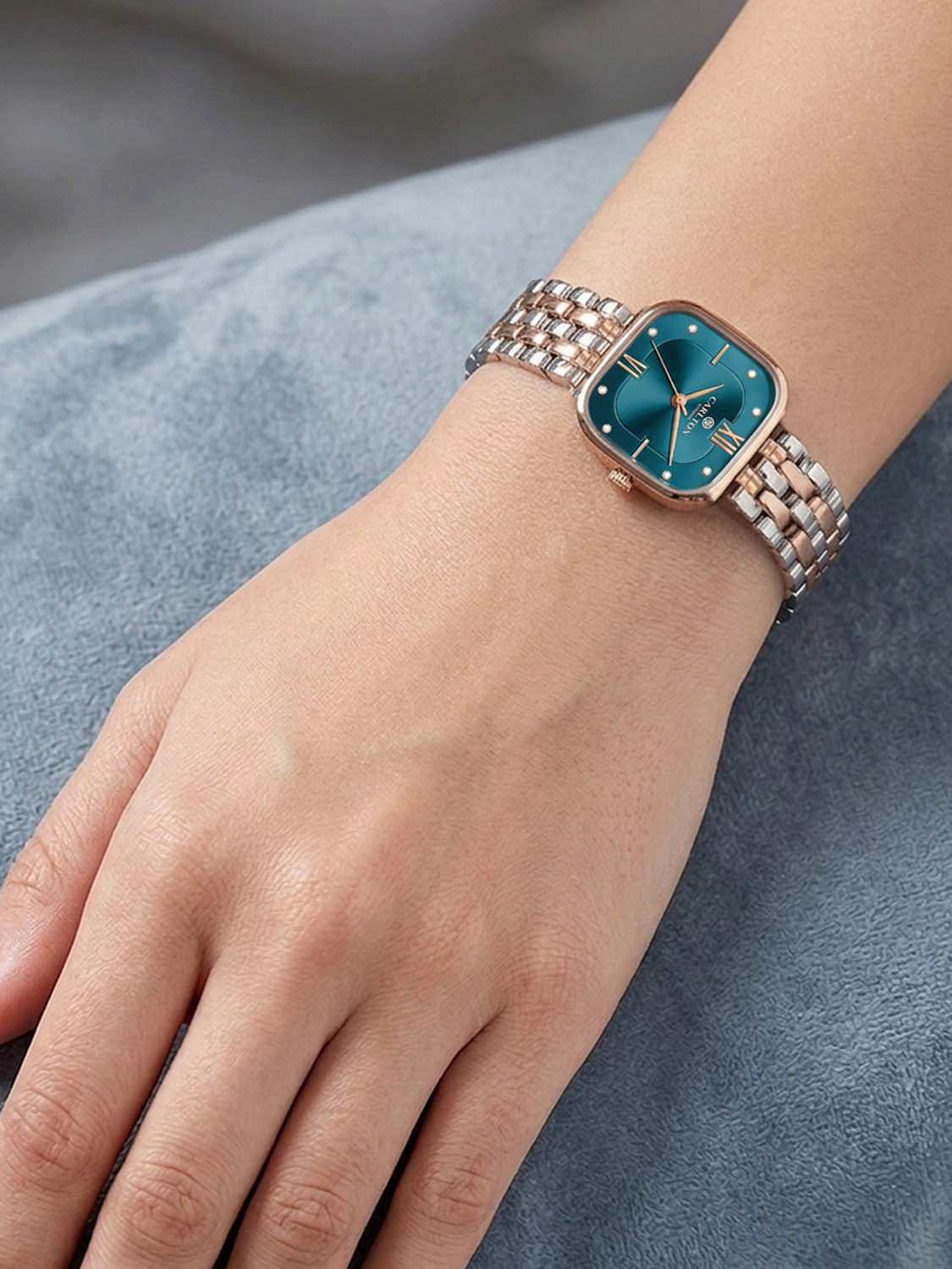 Image of CARLTON LONDON CHELTRQ-A2 Chelsea Analog Watch - For Women