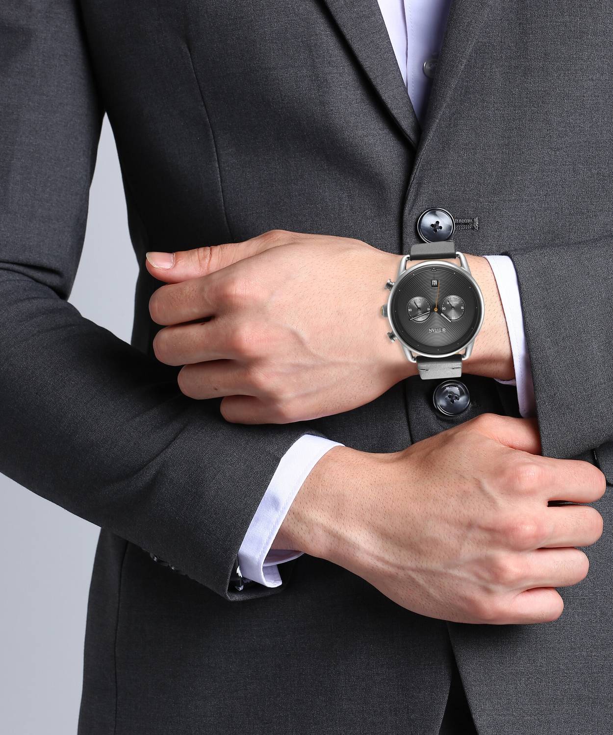 Titan 1860SL02-DL166-IBD RETRO Analog Watch - Men - Image 2
