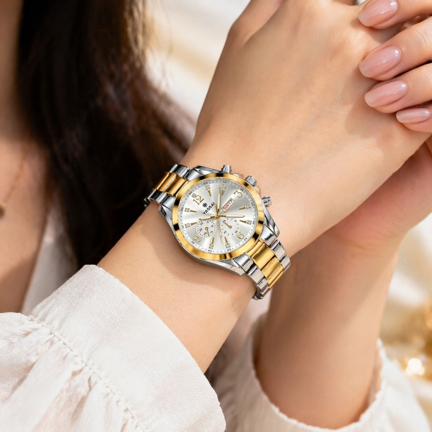 Image of InnoNest Global Round Dial wrist watch For Boys and Mens Golden Chain Studded Wrist Watch Digital Watch - For Men