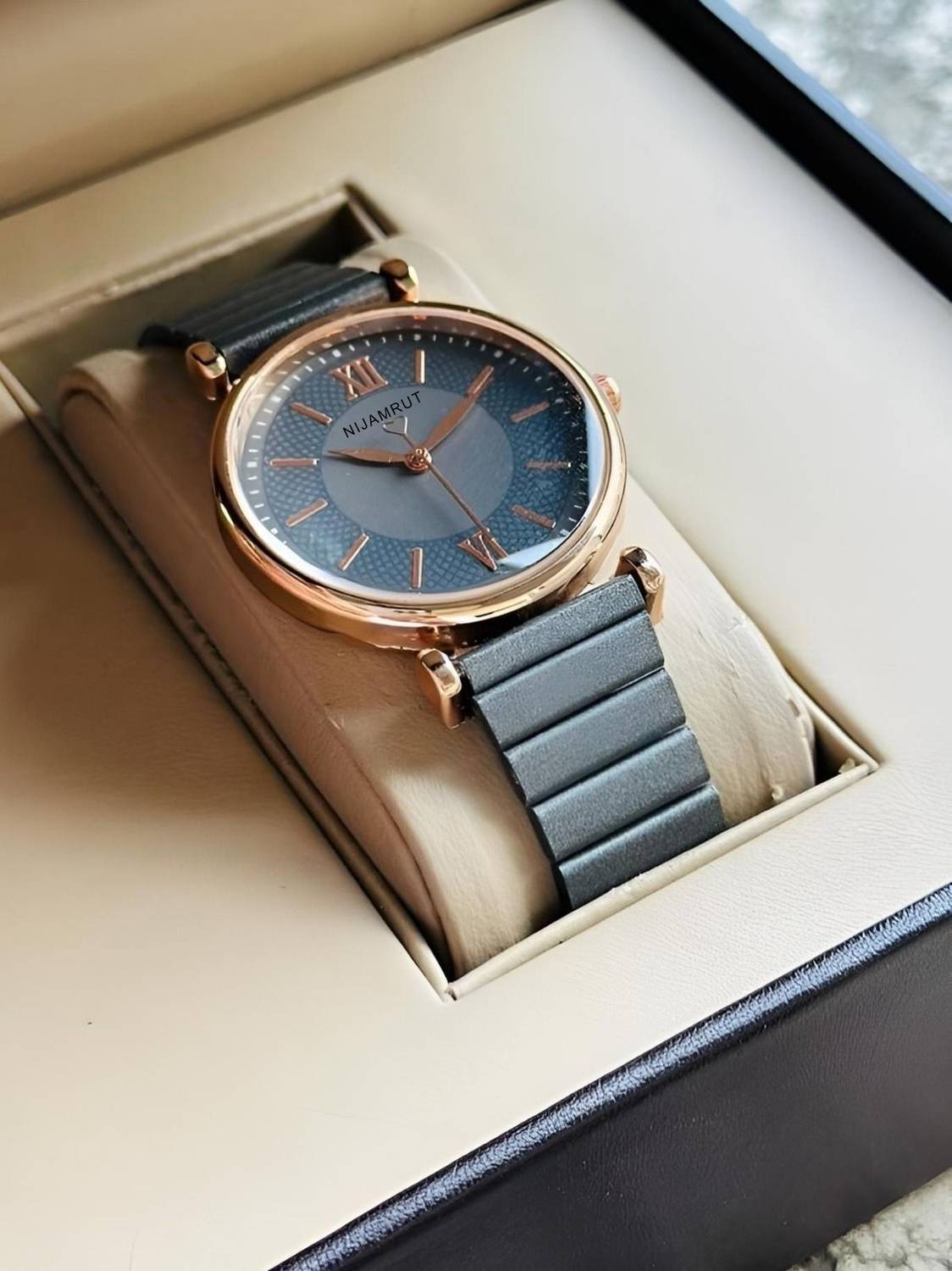 NIJAMRUT DRW38 Black Women's Watch - Image 3