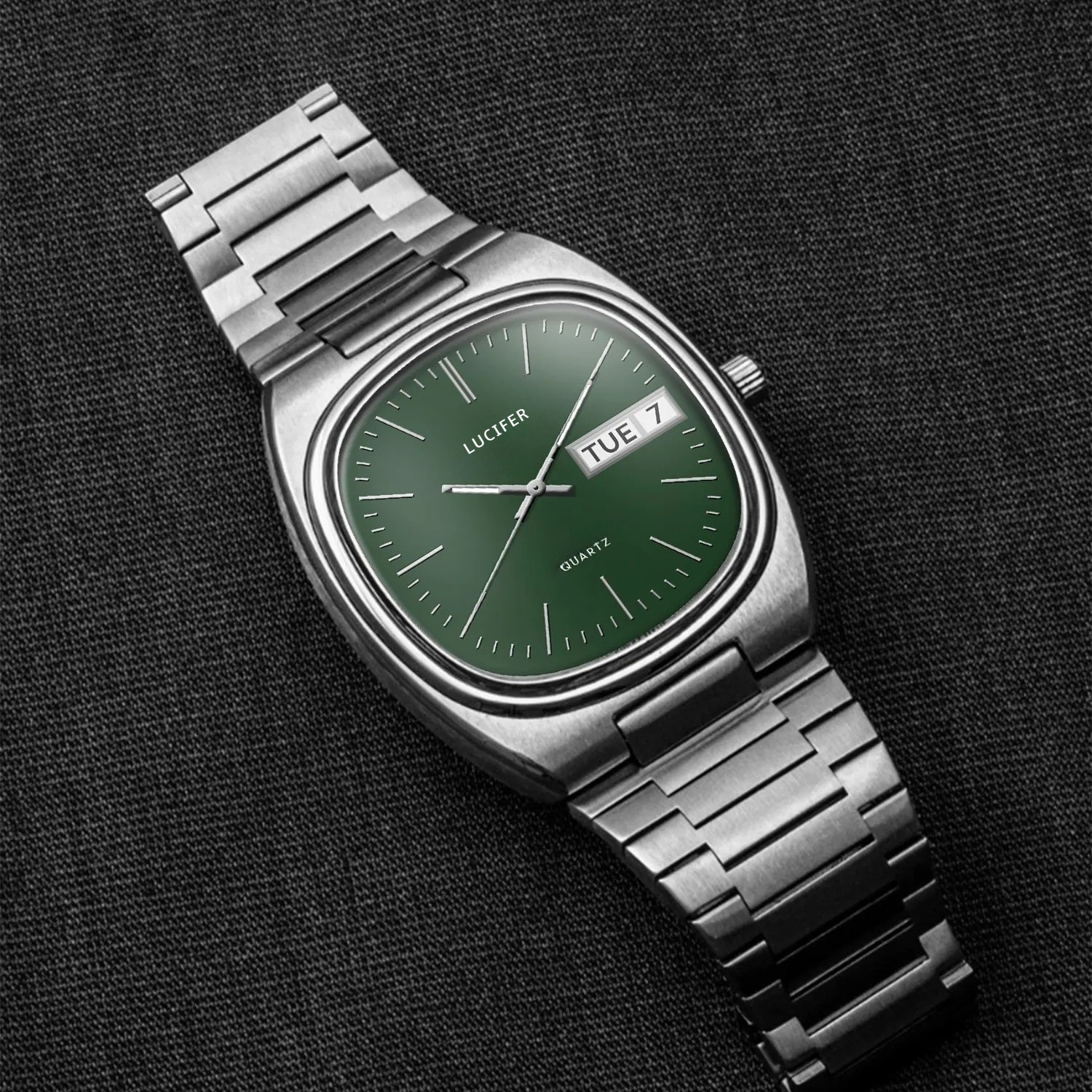 Image of Lucifer Premium Stainless Steel Men's Watch | Adjustable Lock | Day Date Display Analog Watch - For Men LFRM0032 GREEN