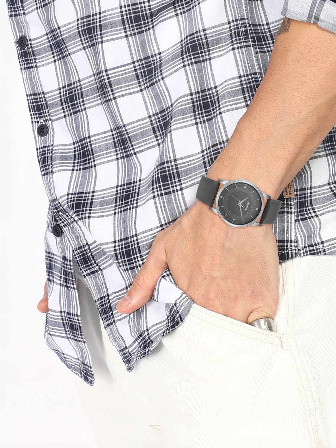 Titan Analog Watch - For Men - Image 2