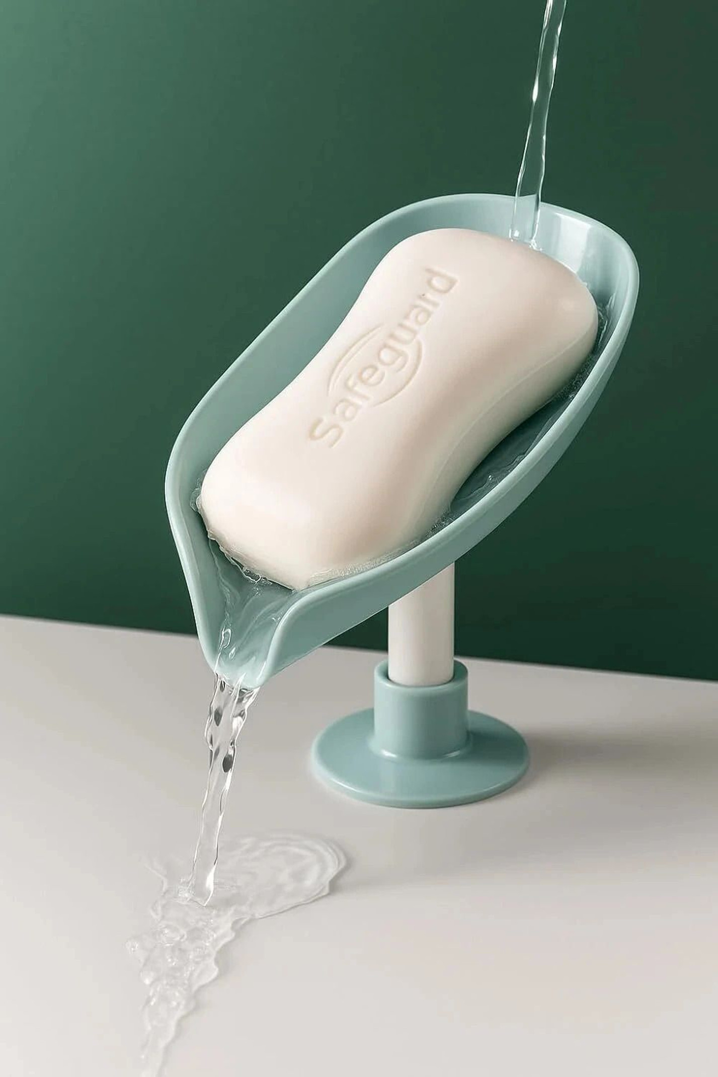 PRTRENDZ Leaf Shape Soap Holder Tray for Easy Water Draining ,multicolours-1pcs (Multicolor)