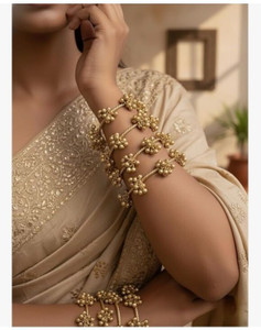 💑सेलिब्रिटी इंस्पायर्ड वेडिंग लुक - ShareChat