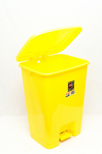 KKR INDUSTRIES RECTANGULAR PLASTIC PEDAL BIN 30 LITRES Plastic Dustbin ...