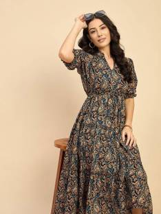 Presha Women Fit and Flare Multicolor Below Knee Dress