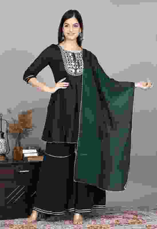 HKN Women Palazzo and Dupatta Set