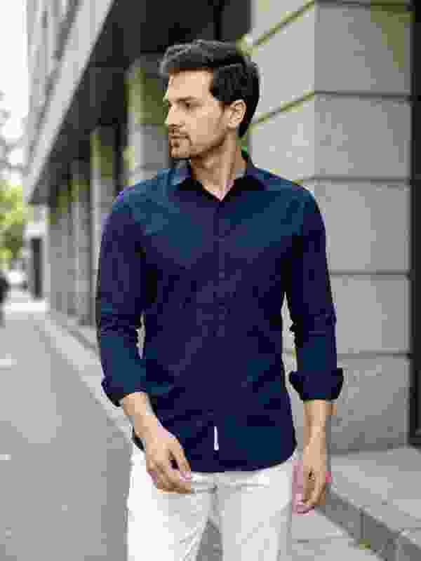 TIGERSNAKE Men Solid Casual Blue Shirt