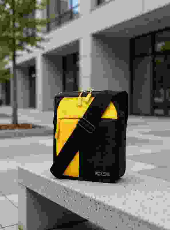 ROCKZONE Black, Yellow Sling Bag Black/Yellow cross body/Sling bag/Messenger bag