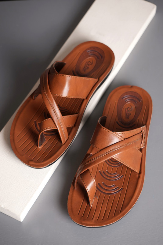 Pu-Pine Men Tan Sandals