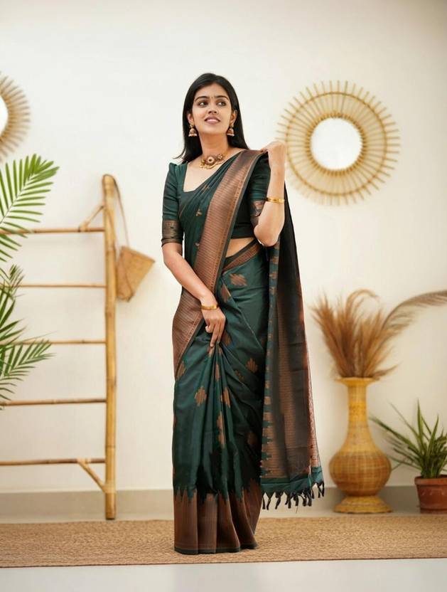 Avantika fashion Woven Kanjivaram Pure Silk